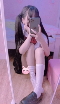 #可愛 #學生妹 健談 笑容很甜美 乖巧的主動配合各種姿勢