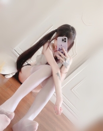 月兒 158cm.44.B.20歲   可愛刺青小蘿莉兼職  骨感瘦 外貌可愛