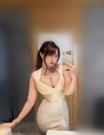 巨乳老師 知性國文老師外表  朧月 162cm Fcup  49kg 26歲