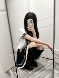 剛滿19歲的滿滿膠原蛋白 就會化身主動小貓 聽話、好調教。