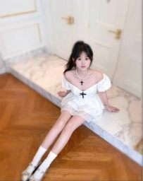 膚白 嬌小玲瓏可愛  笑笑 162cm 20歲 D杯 45kg