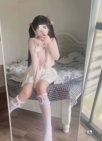 兩節10k 白虎一線鮑魚  幼齒蘿莉第一次下海