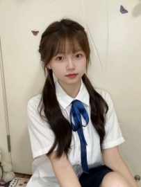 幼齒學生妹推薦 #甜美可愛學生妹 皮膚白 奶子很粉嫩 屄很漂亮 很淺 容易到底 很緊 爽