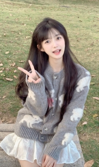 #小小隻  #可可愛愛型  #愛喇舌 悶騷小女友悅悅 155cm Bcup 44kg 20歲