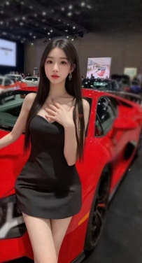 車展模特 身材火辣  高挑纖細  皮膚白裏透紅 重點性感