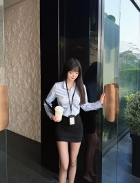 火辣美豔，濕身誘惑，  服務：乳交 喇舌 泡澡 女上 69 口技厲害  配合度：99%（只要你