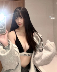 主推清純氣質學生妹初次兼職 純純 160 D奶 19歲 45Kg