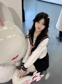 年輕在校學生，童顏外貌讓人有犯罪的感覺婉婉：160・C・44・20歲