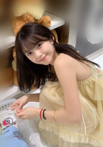 小純 158.45.B奶.21歲  純天然極品 容易高潮  嬌喘聲令人酥麻 無套吹