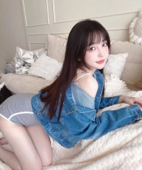 外貌甜美漂亮 身材比例超好 個性乖巧   很敏感超容易濕