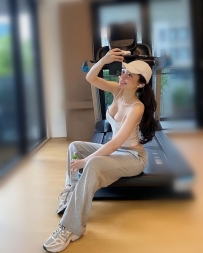 極品天菜 顏值氣質都是滿分  身材火辣又性感 服務大膽又刺激