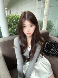 甜美學生妹 #皮膚白臉蛋可愛  小汐 153 B 42kg 19歲