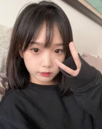 幼齒可愛系列 第一次下海的幼齒小表妹 才18歲哦 未成年的時候都喜歡找個各種A片看
