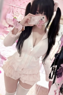 童顔巨乳 小璇 158cm 52kg E奶 22歲 妹妹顔值不錯