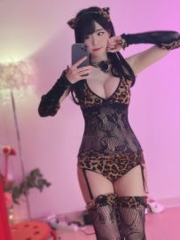 超熱情  主動 時間長可玩變裝秀 互動好嘉怡 165cm/F奶/47kg/21歲