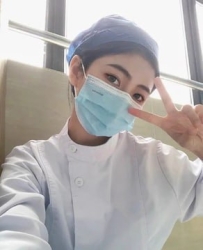 在床上很騷 喜歡吃屌 愛玩螞蟻上樹  超會挑逗的女生  無套吹 共浴 按摩