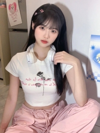 清純粉嫩的外表 淫蕩的內心 婭薩 159cm.D奶.45kg.19歲