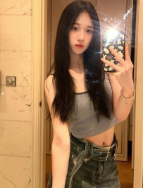 小小 160cmC奶20歲 看起來乖巧純真 很可愛 床上很open 很會夾