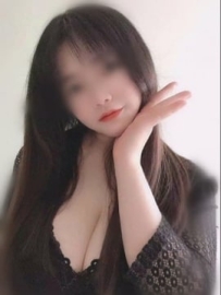 皮膚白皙 波霸大奶 超高的配合度獨特的女人味 口交技術一流