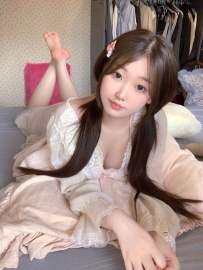 柔軟的大🐻可吸舔 床上很主動也敏感容易濕  珍兒.C奶.155.19歲