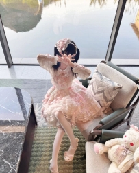 小涵 158.B.43kg.19歲 水靈甜美類型哦  非常的清純