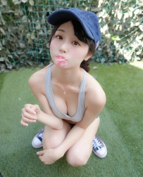 火車便當最佳首選 皮膚很好 喜歡運動  奶子很堅挺優美 155cm45kgDcup19歲