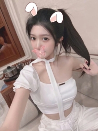 超有女友FU，粉嫩的肌膚，雙峰摸起來也是很不錯的  口技一流粉嫩一線鮑，