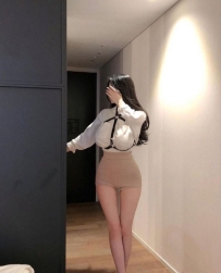 梨子 寂寞人妻 下海尋求幫助 奶泡 無套內射 69 潮吹）