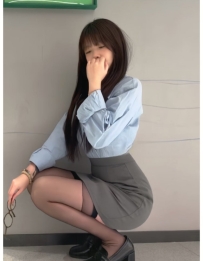 依若 165cm.Ccup.23歲.風情萬種 無套BJ技巧超棒   淫蕩無下限