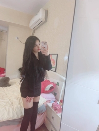 護理師 下面毛少多汁 笑容很甜美   乳頭敏感