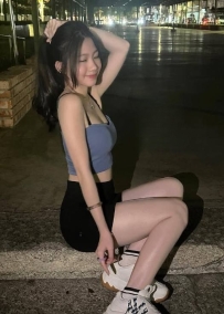 白天是慢熟清冷系 晚上變超黏人會狂磨 又會喵喵叫的甜壞小貓