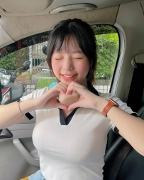 噓🤫 清純少婦偷偷兼職！純純可愛小小ㄧ隻，嘟嘴討親簡直萌度爆表呢！