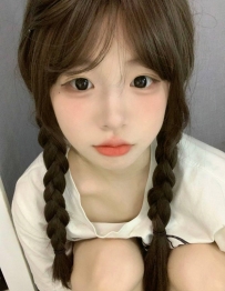 小蘿莉 （新開白虎） 怡怡  165 /48/B/19歲