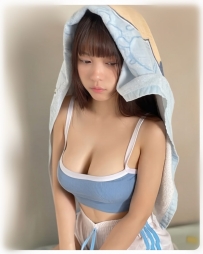年輕可愛 俏皮個性 青春活力滿滿小隻大奶    一點都不會胖，真胸堅挺 小蠻腰 可以乳交