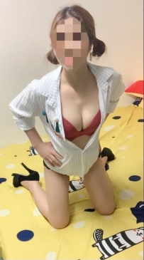 新竹價位4500 國語補習老師 氣質外貿型 皮膚白皙  很悶騷 床上小母狗