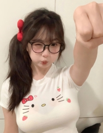 童顔巨乳的學妹 外貿優 氣質佳 配合度高