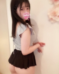 豐滿小隻馬身材  淫蕩小穴 抽插淫水四濺