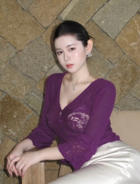 涵欣    163 .46.C .28 歲  服務好有肉感 柔軟 C奶胸部