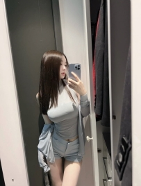 小粉乳搖搖晃晃外貌清純 孫怡  160/44/D+奶/23歲