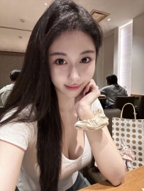 服務態度超好，顏值可愛絕頂， 身材嬌小可愛，天然真奶摸起來就是軟嫩，