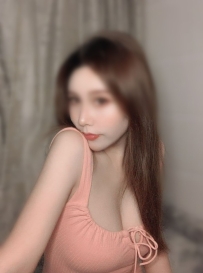 台中推介大奶美腿熟女價：5500 黛比 165/48  /32歲/ D