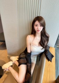 溫柔好聽的聲音搭配魔鬼般誘人曲線舒涵 26歲 / 164cm / E奶 / 47kg