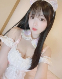 艾妮  162cm 48kg Ecup 20歲  超甜美氣質 超有料的小姐姐