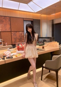 小靜 158.B奶.20歲 .43kg 魔鬼身材S曲綫  很有女友fu 很主動 喜歡在上面做 搖到你爽