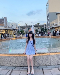 幼齒嫩妹 超敢玩 會搖 會舔蛋蛋 小皮蛋 160cm C奶 18歲